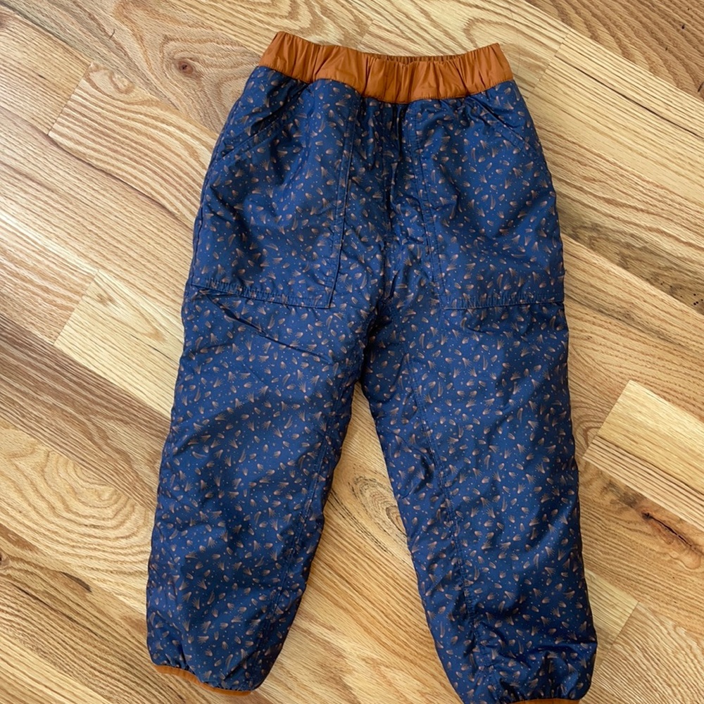 Patagonia 4T kids snow pants perfect for snowboarding or skiing